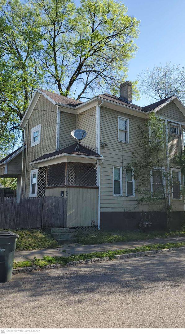 Apartment for rent at 809-811 Herman, Dayton, OH 45404
