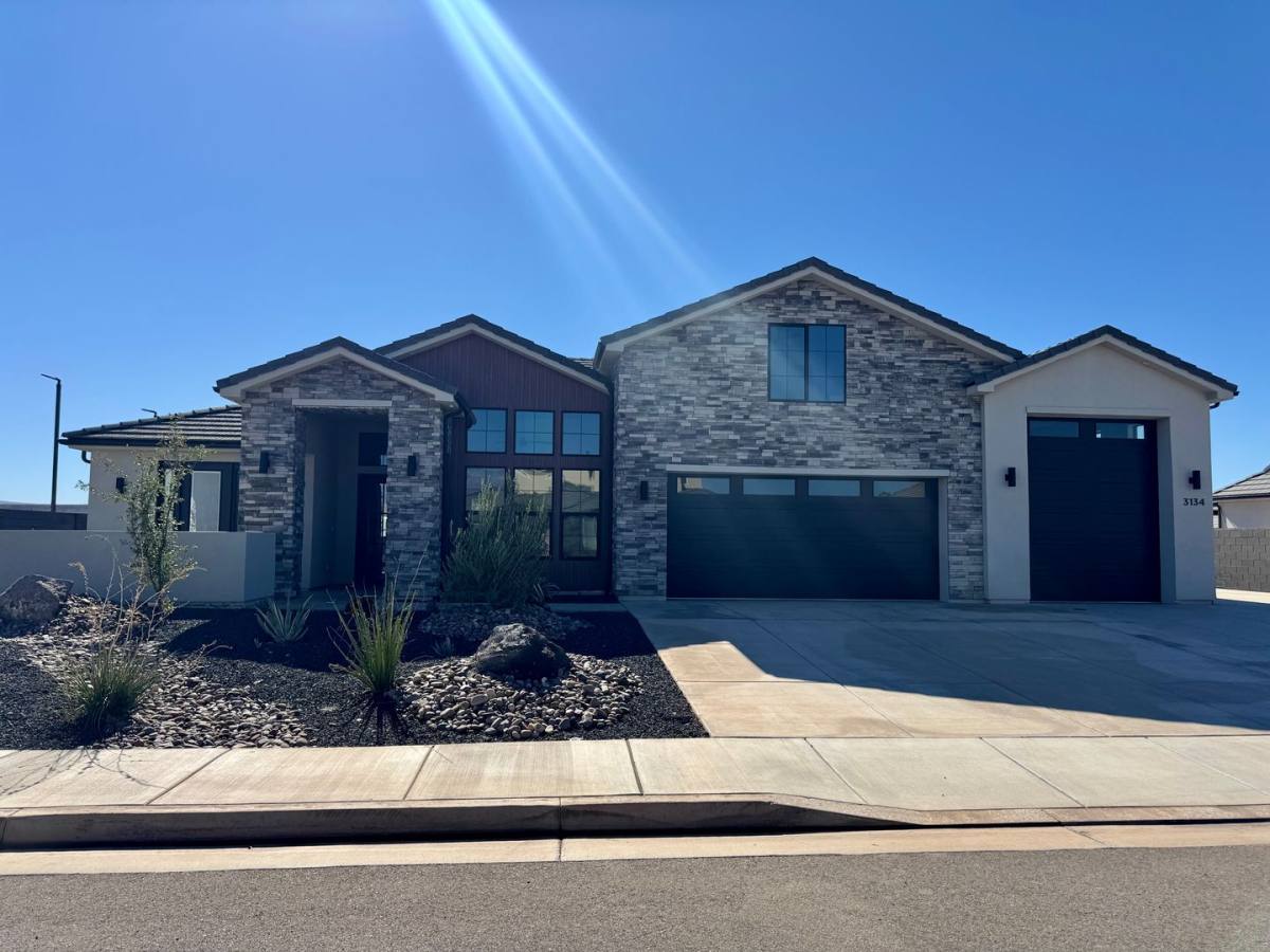 House for rent at 3134 E Blue Heron Dr, Saint George, UT 84790