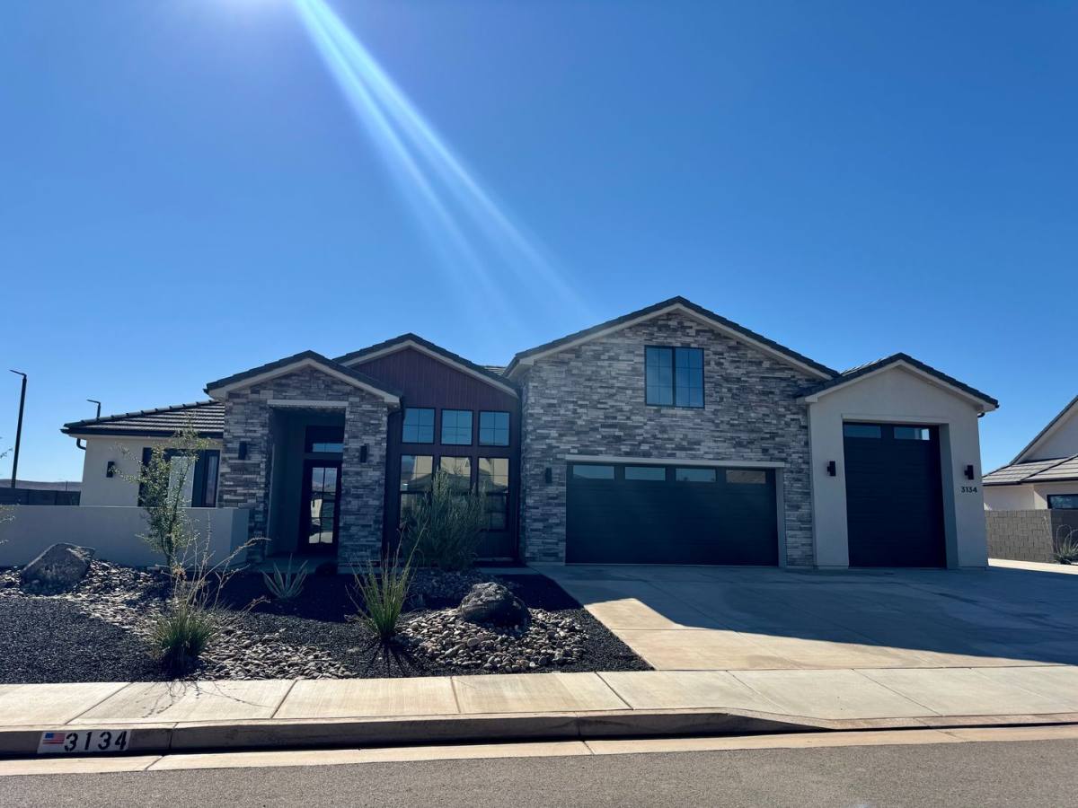 House for rent at 3134 E Blue Heron Dr, Saint George, UT 84790