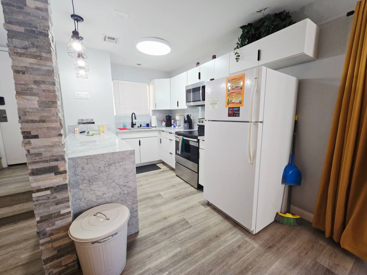 Townhouse for rent at 5045 Spencer St, Las Vegas, NV 89119