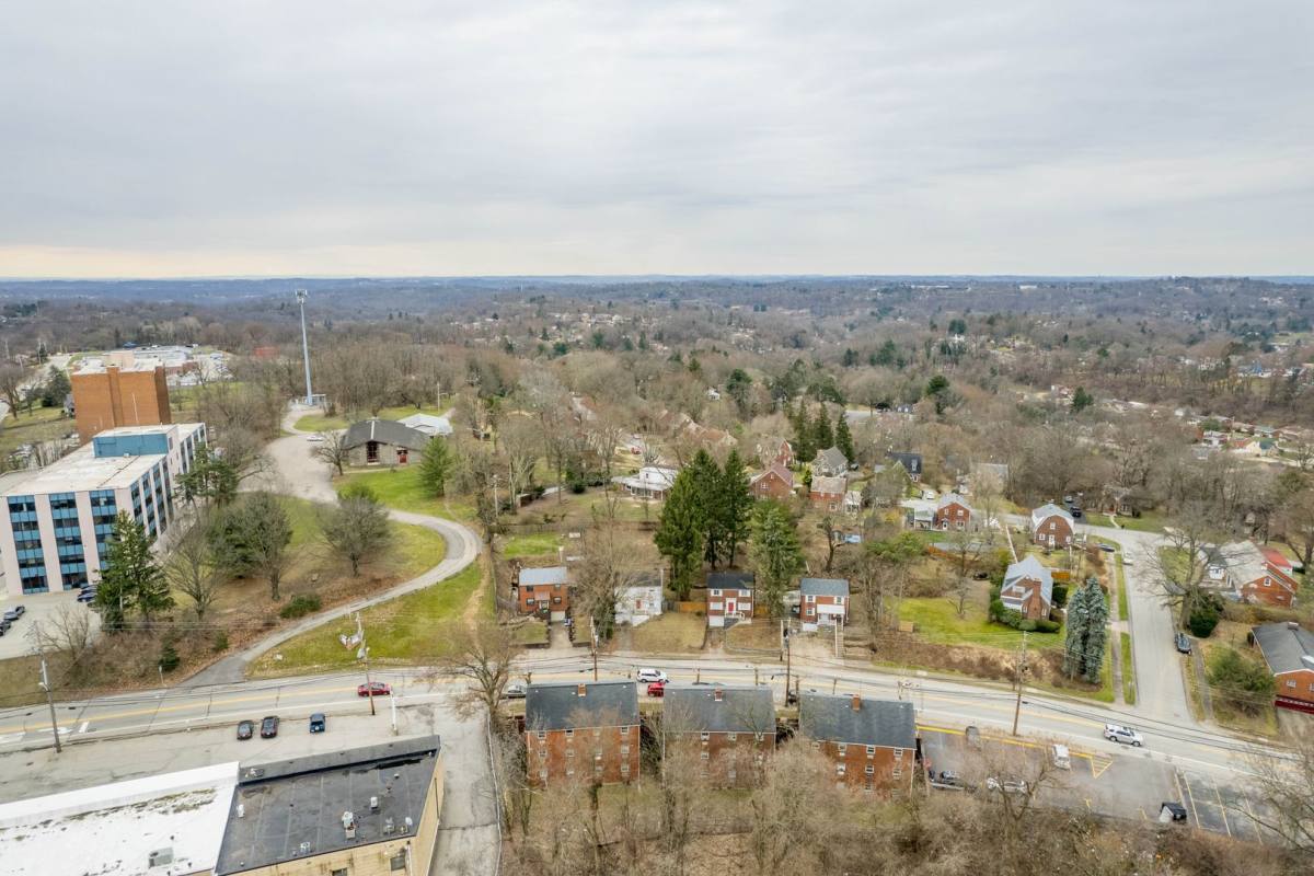 Apartment for rent at 11515-11523 Frankstown Rd, Pittsburgh, PA 15235