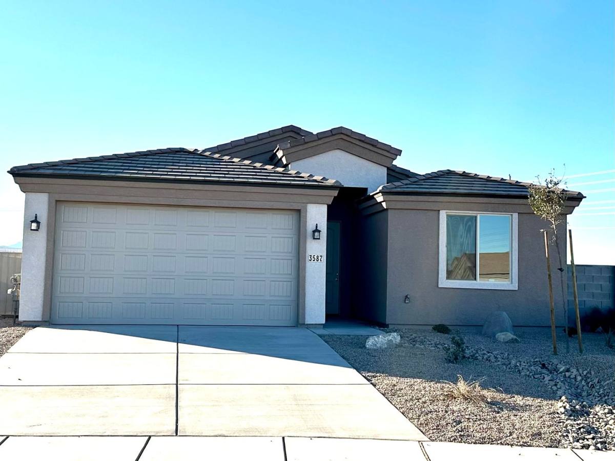House for rent at 3587 Charleston Loop, Kingman, AZ 86401