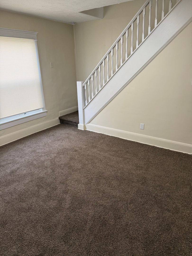 Apartment for rent at 149-151 2nd St SW, Barberton, OH 44203