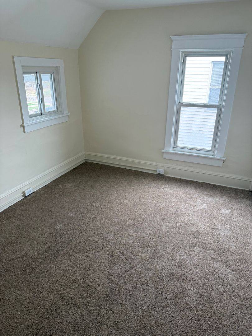 Apartment for rent at 149-151 2nd St SW, Barberton, OH 44203