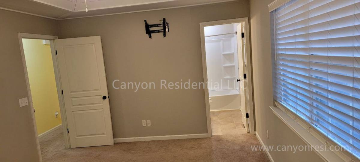 House for rent at 6141 Blue Ash Dr, Ooltewah, TN 37363