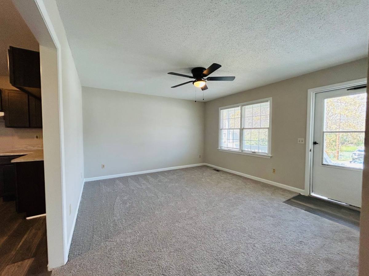 Apartment for rent at 404 Poplar St, Asheboro, NC 27203