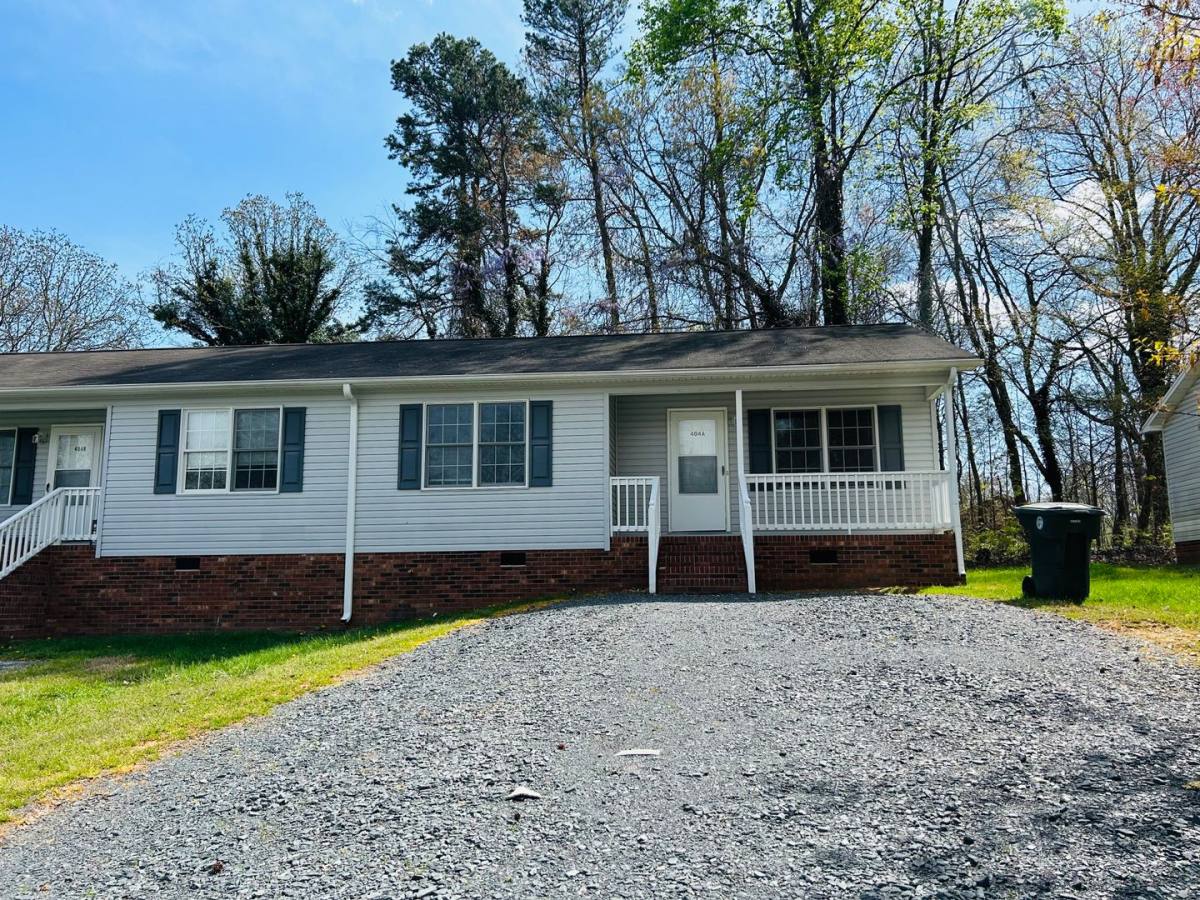 Apartment for rent at 404 Poplar St, Asheboro, NC 27203