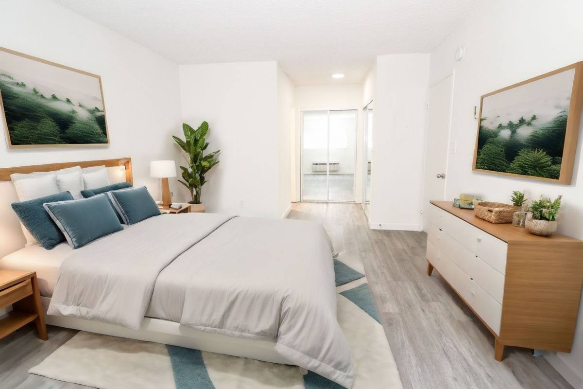 Apartment for rent at 5452 Lindley Ave, Encino, CA 91316