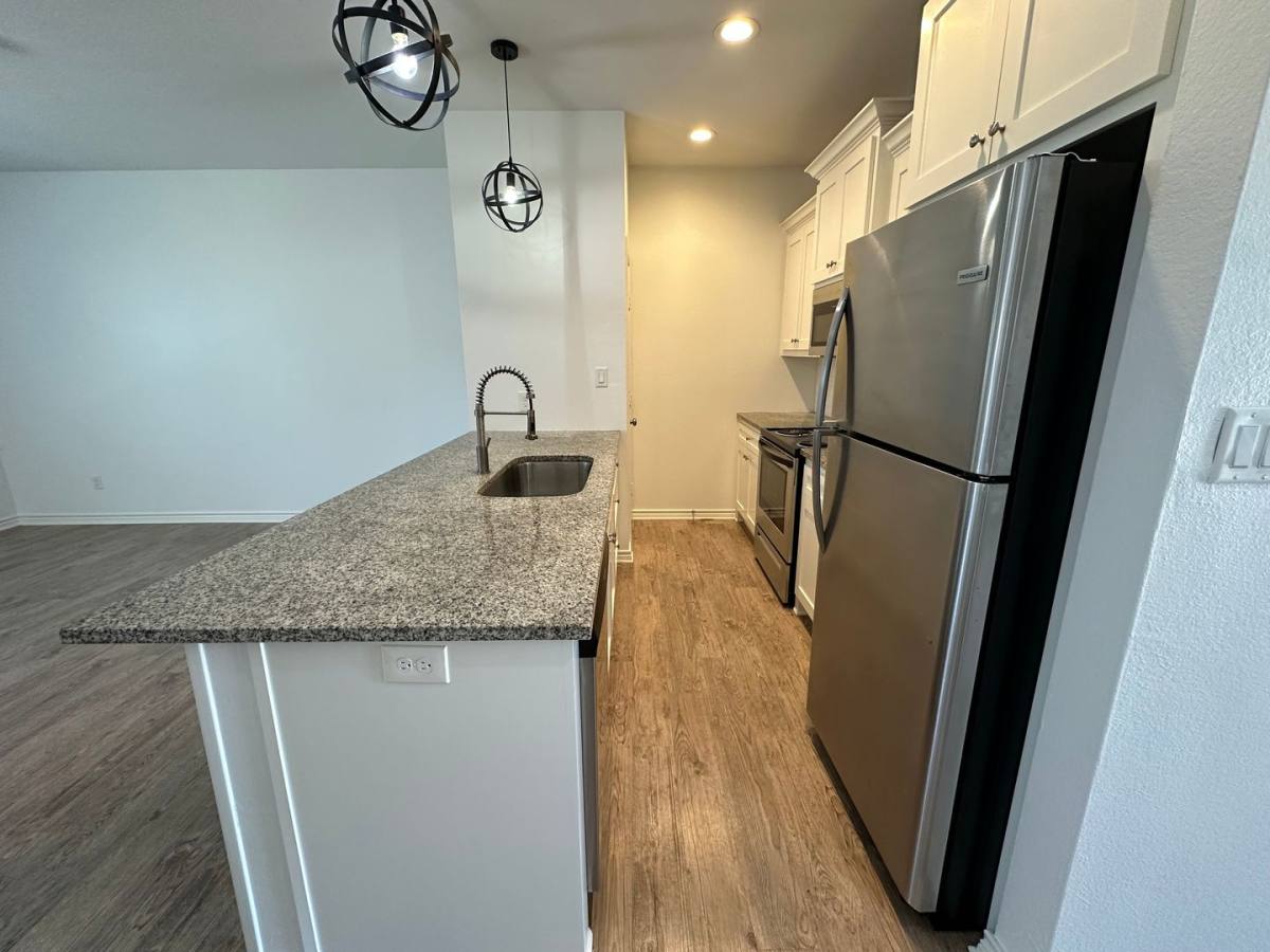 Townhouse for rent at 109 Cook St, Arp, TX 75750