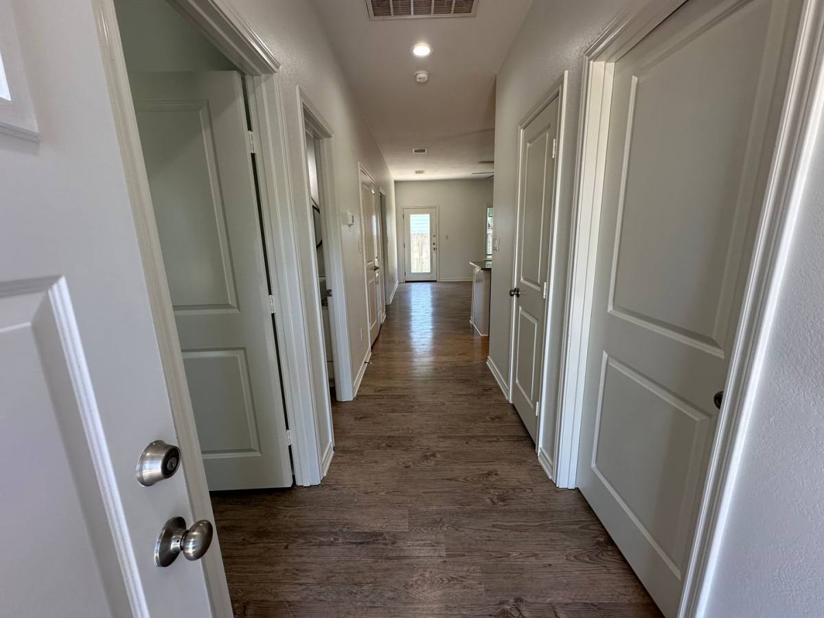 Townhouse for rent at 109 Cook St, Arp, TX 75750