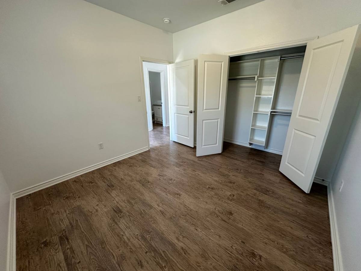 Townhouse for rent at 109 Cook St, Arp, TX 75750