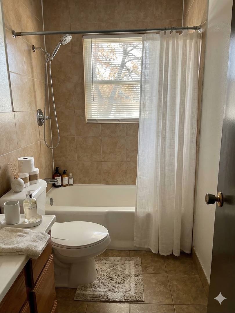 Apartment for rent at 1154 Langley Rd, Waterloo, IA 50702
