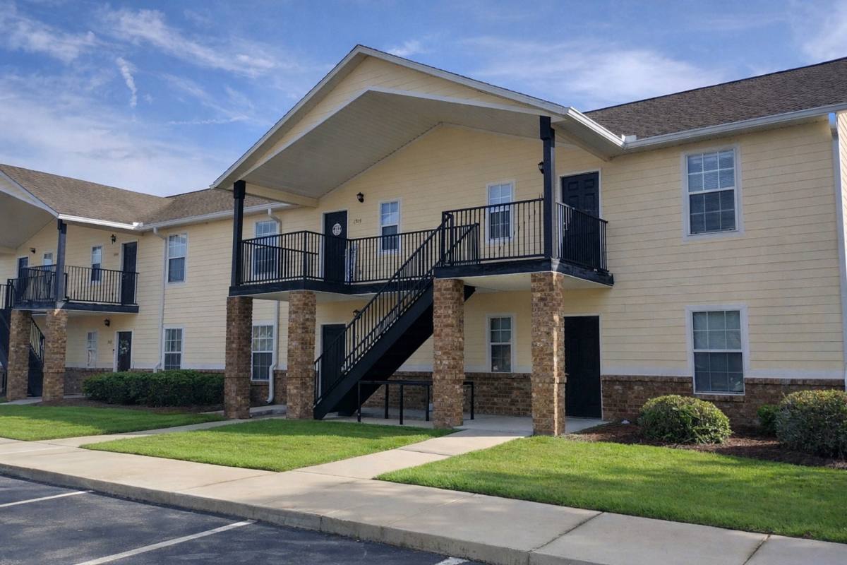 Apartment for rent at 2231 Mel Margo Ave NE, Live Oak, FL 32060
