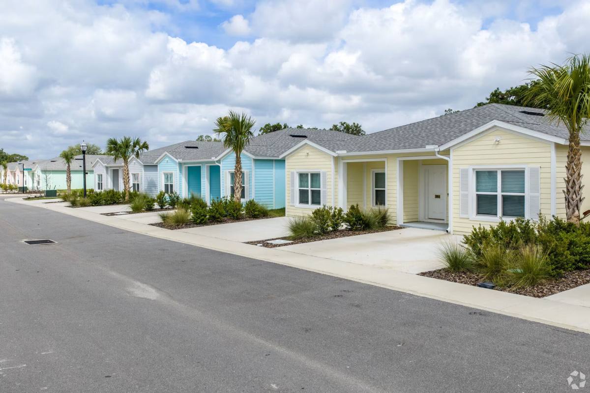 Apartment for rent at Keys at Wildwood, 3905 Bahama Dr, Oxford, FL 34484
