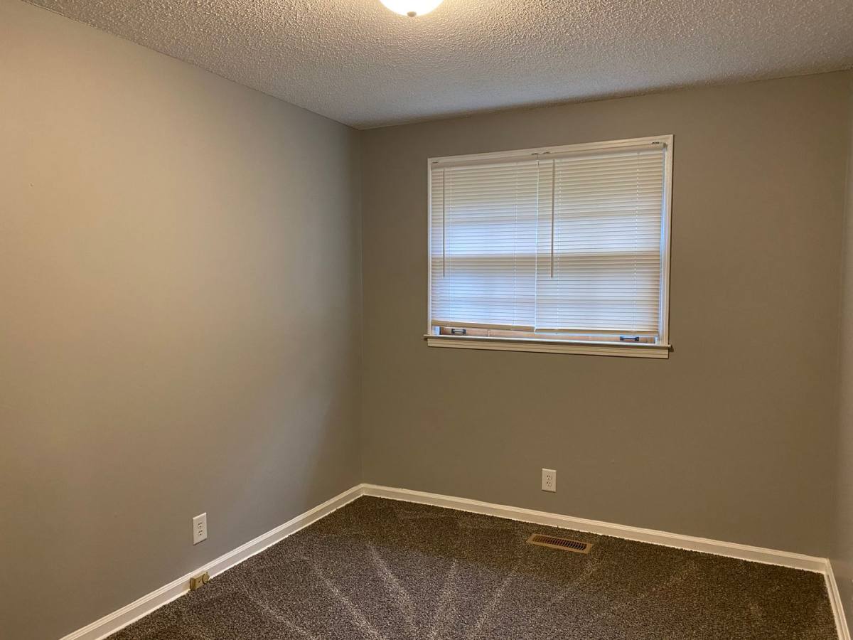 House for rent at 222 N 11th St, Clarksville, TN 37040