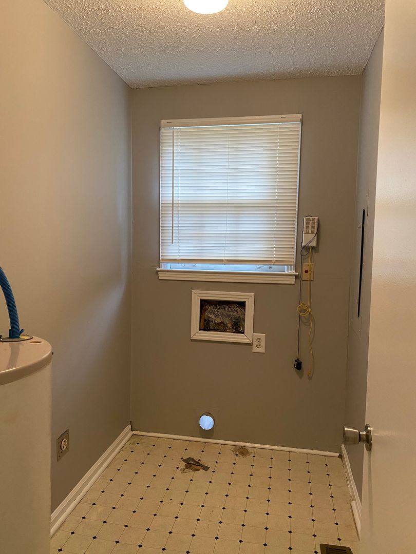 House for rent at 222 N 11th St, Clarksville, TN 37040
