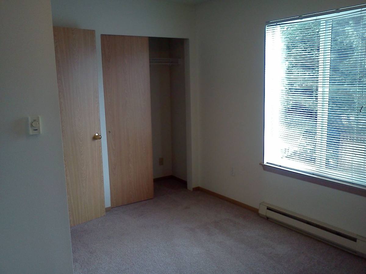 Townhouse for rent at 2719 - 2723 W Maplewood Ave, Bellingham, WA 98225