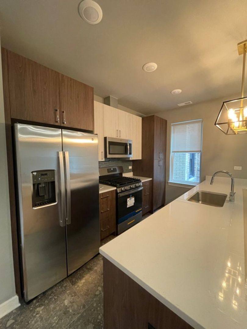 Apartment for rent at 6132 S Kimbark, Chicago, IL 60637