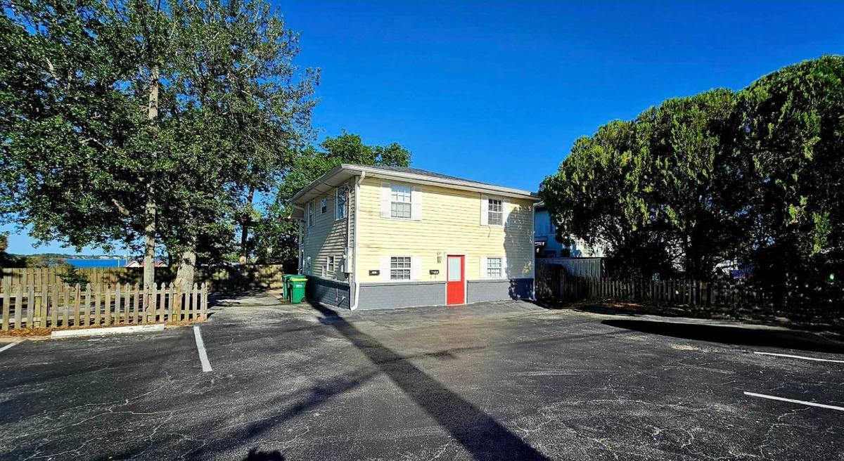Apartment for rent at 802 Forrest Ave, Cocoa, FL 32922
