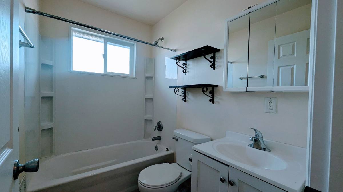 Apartment for rent at 1617 Randolph Rd, Janesville, WI 53545