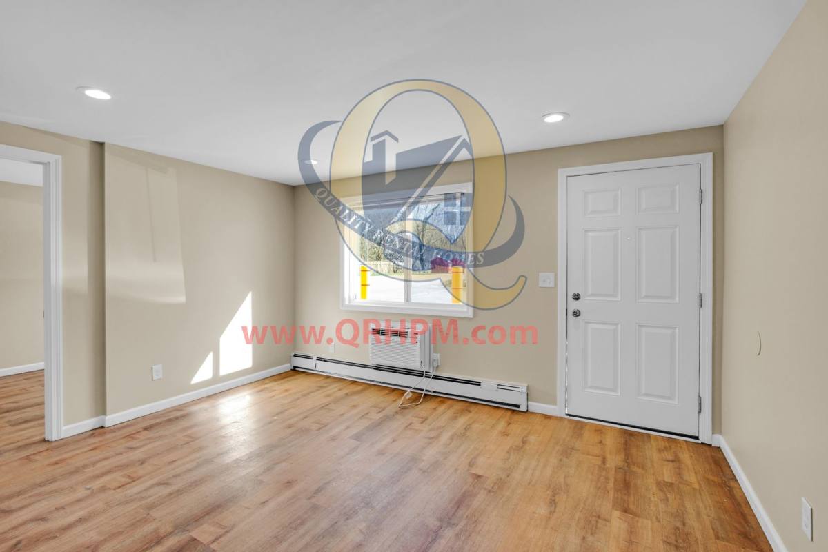 Apartment for rent at 5247 Harold Dr, Flushing, MI 48433