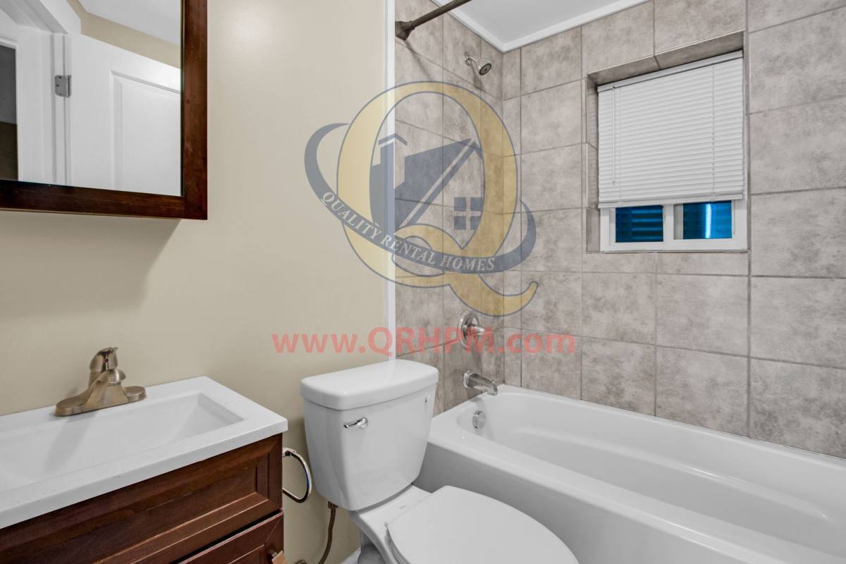 Apartment for rent at 5247 Harold Dr, Flushing, MI 48433