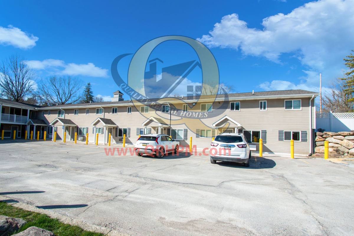 Apartment for rent at 5247 Harold Dr, Flushing, MI 48433