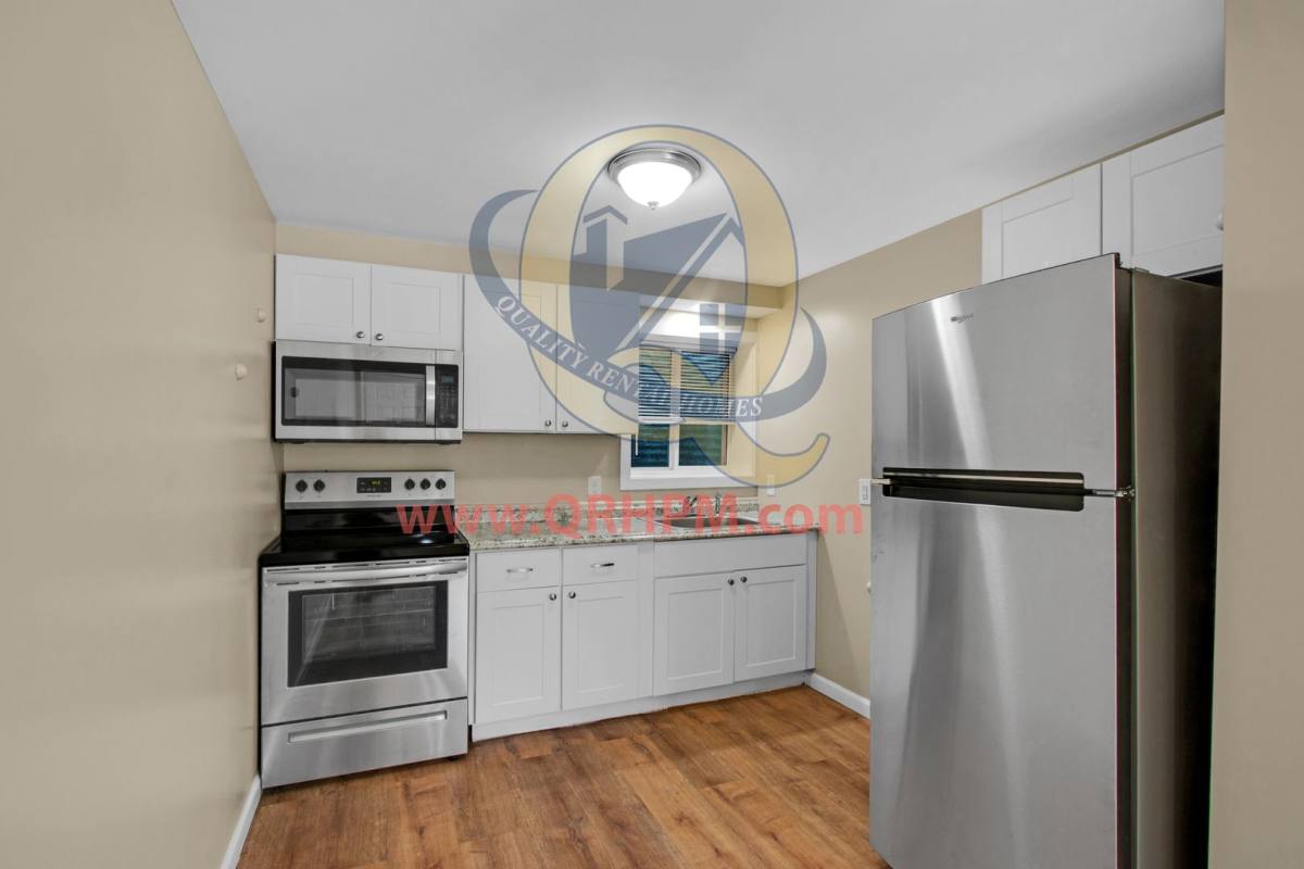 Apartment for rent at 5247 Harold Dr, Flushing, MI 48433