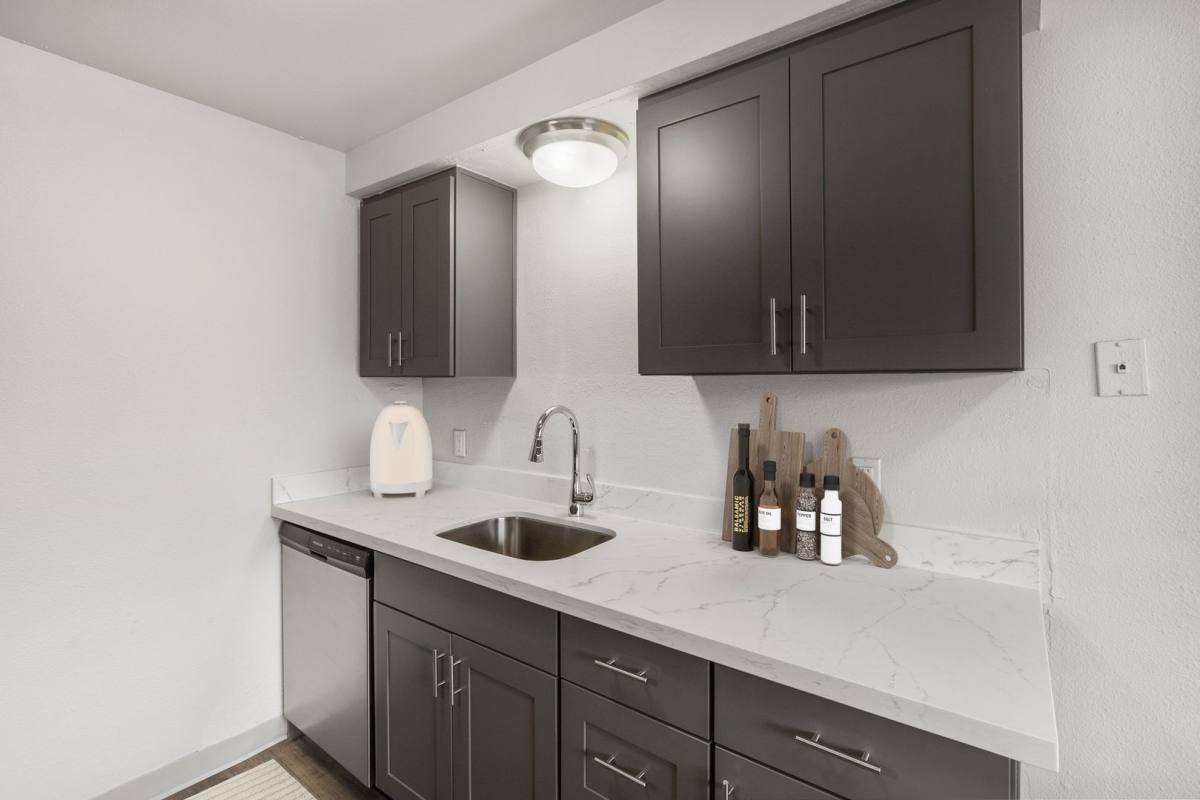 Apartment for rent at 1016 NE 86th St, Vancouver, WA 98665