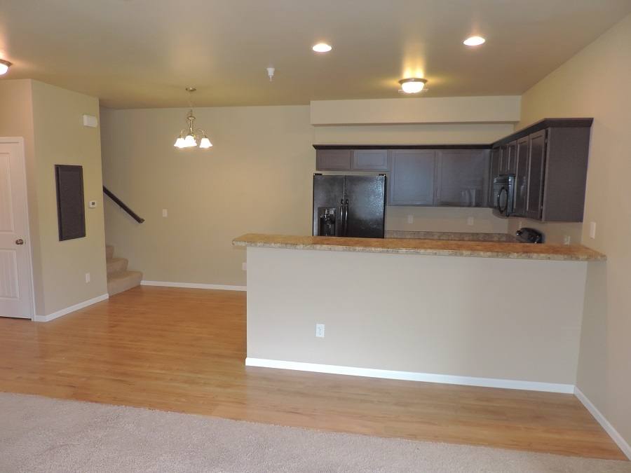 Townhouse for rent at 425 Cambria Dr, North Liberty, IA 52317