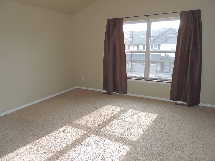 Townhouse for rent at 425 Cambria Dr, North Liberty, IA 52317