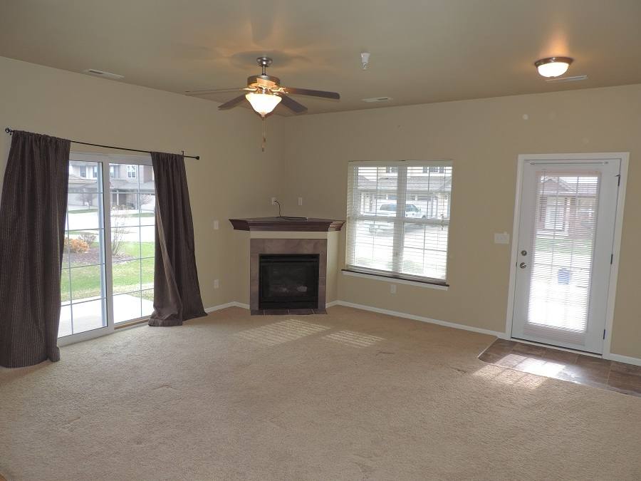 Townhouse for rent at 425 Cambria Dr, North Liberty, IA 52317