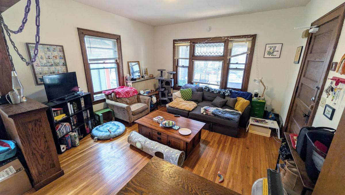 Apartment for rent at 77 Bedford St SE, Minneapolis, MN 55414