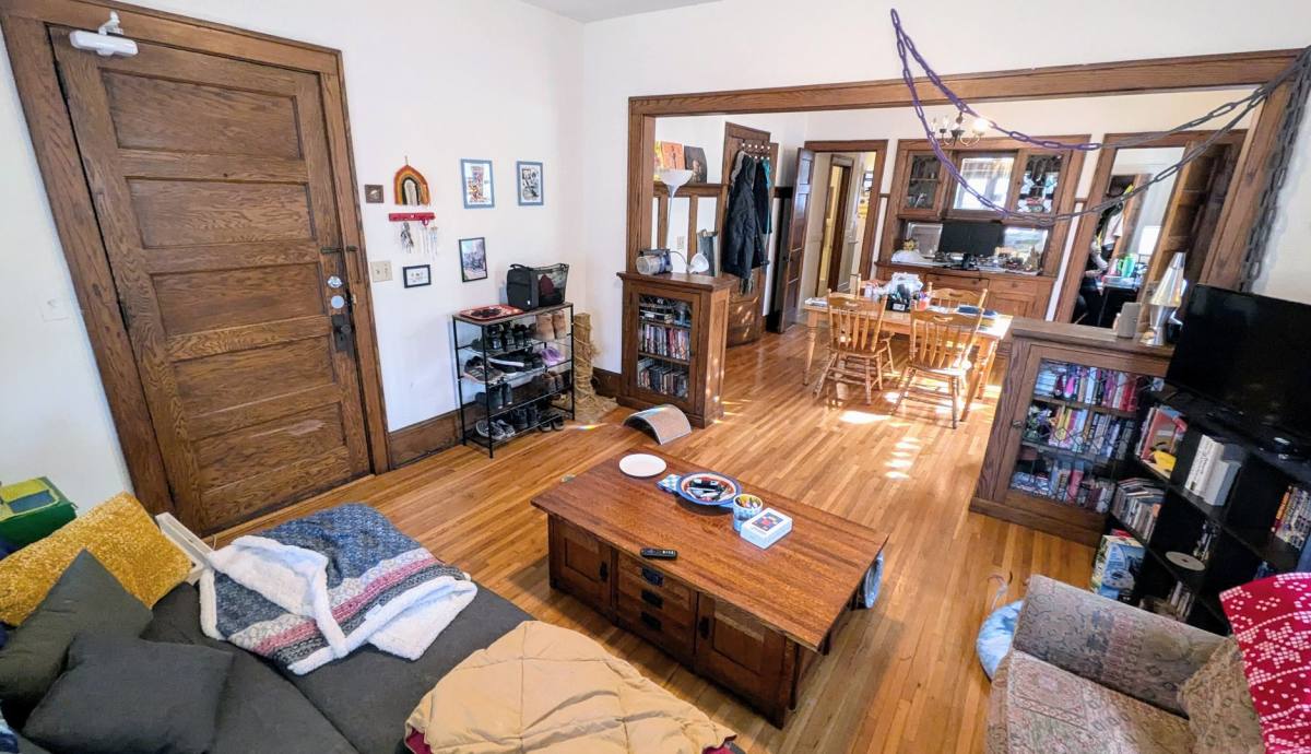 Apartment for rent at 77 Bedford St SE, Minneapolis, MN 55414