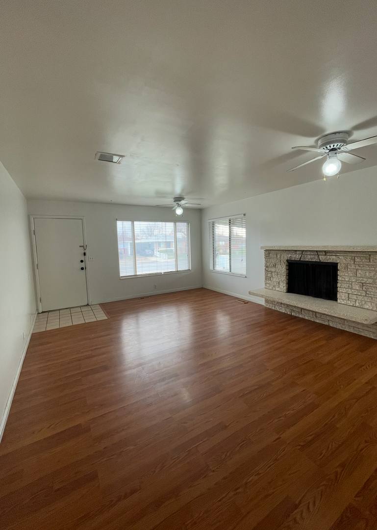 Townhouse for rent at 296 Pages Lane, Bountiful, UT 84010