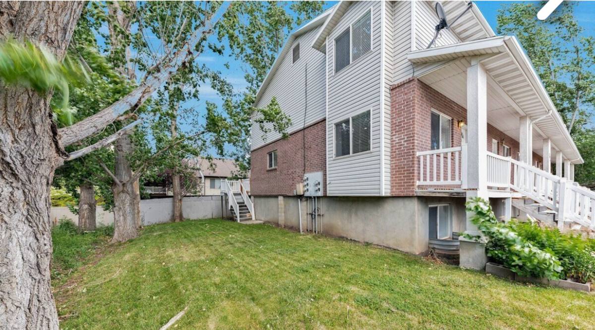 Townhouse for rent at 296 Pages Lane, Bountiful, UT 84010
