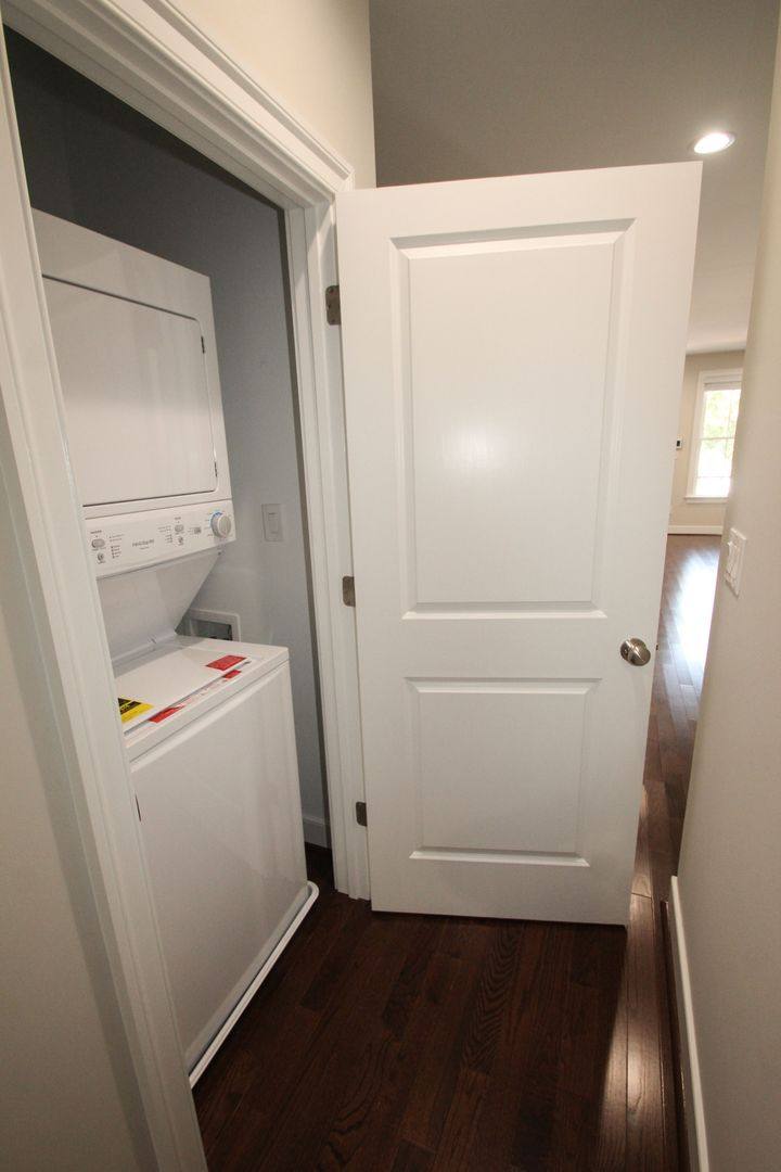 Townhouse for rent at 1505 W Cary St, Richmond, VA 23220