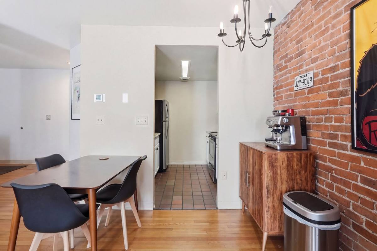Apartment for rent at 104 Gainsborough St #101, Boston, MA 02115