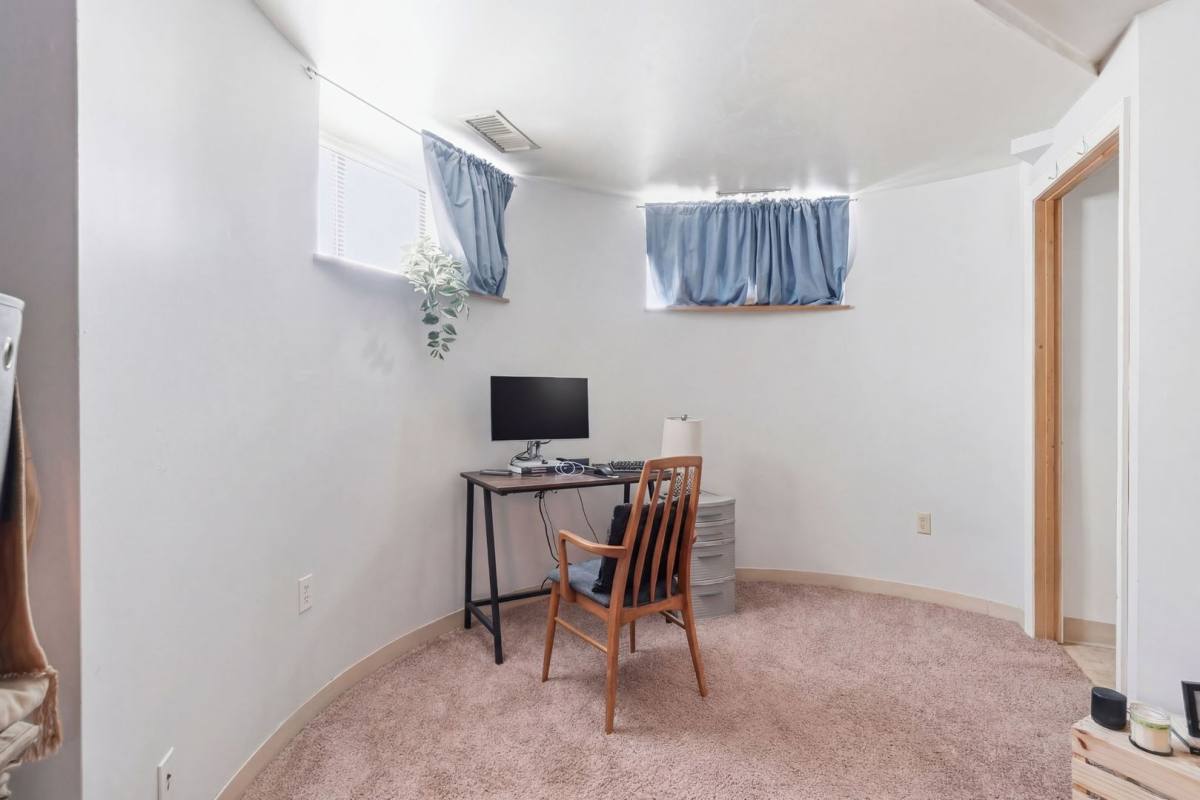Apartment for rent at 104 Gainsborough St #101, Boston, MA 02115