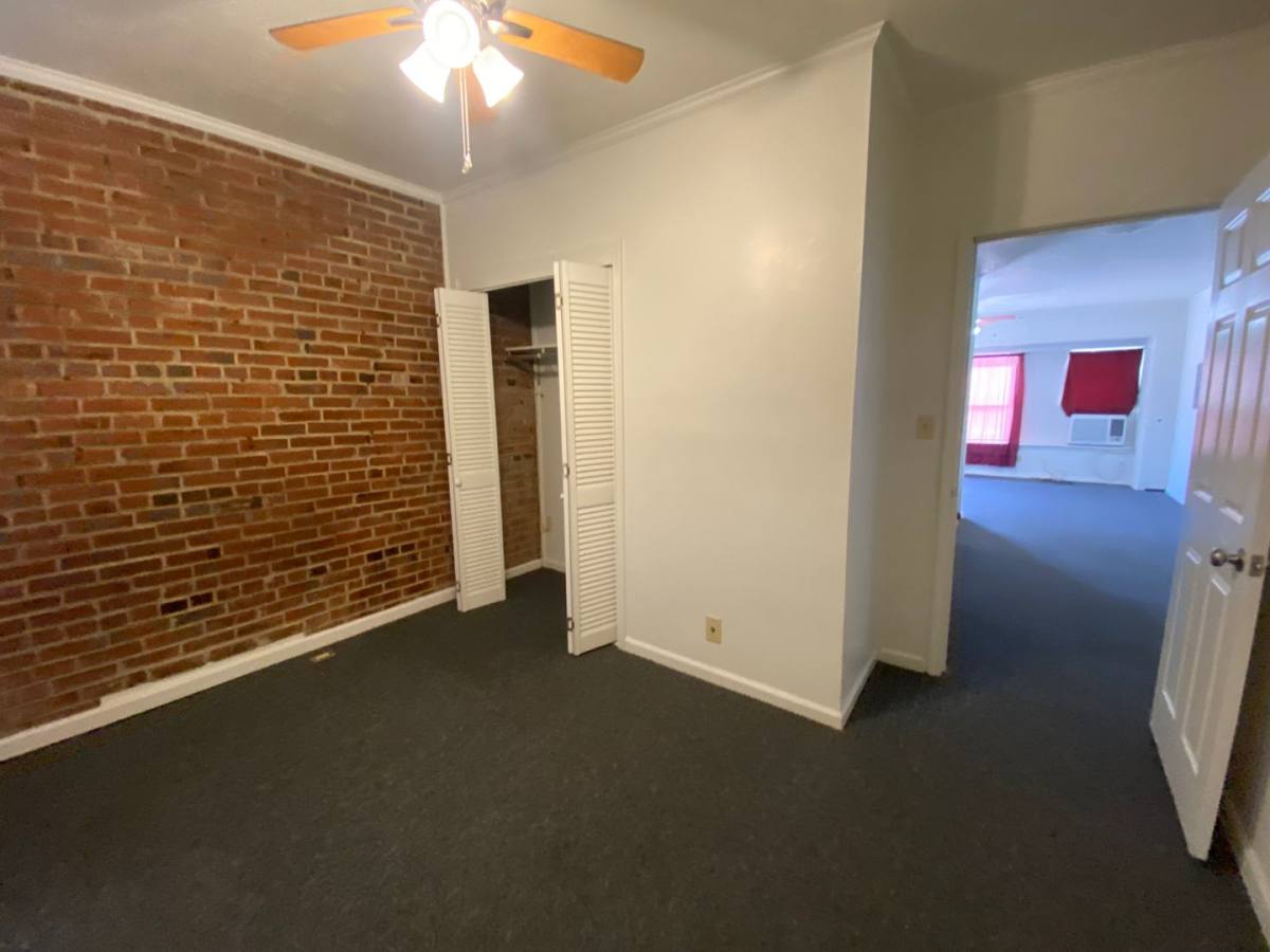 Apartment for rent at 1100 W Monroe, Jonesboro, AR 72401