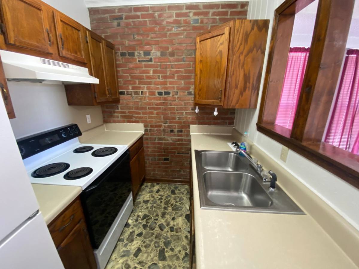 Apartment for rent at 1100 W Monroe, Jonesboro, AR 72401