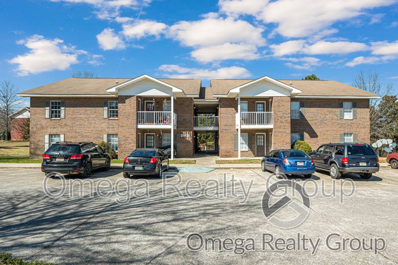 Apartment for rent at 100 Egg & Butter Rd, Columbiana, AL 35051