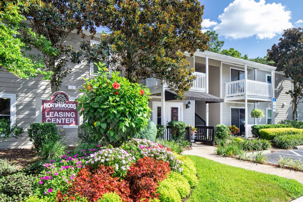 Apartment for rent at 4051 E Olive Rd, Pensacola, FL 32514