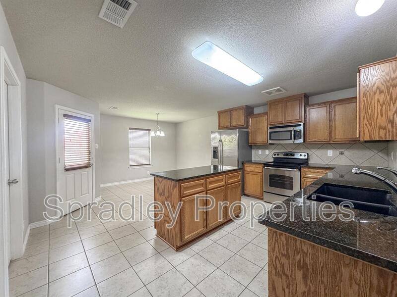 House for rent at 413 Bashaw Lp, Temple, TX 76502
