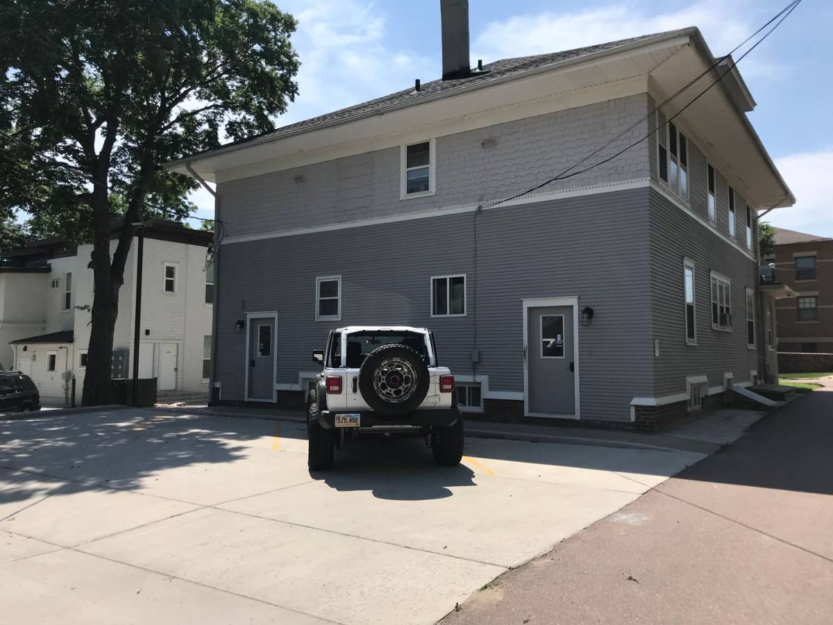 Apartment for rent at 516 W 8th St, Sioux Falls, SD 57104