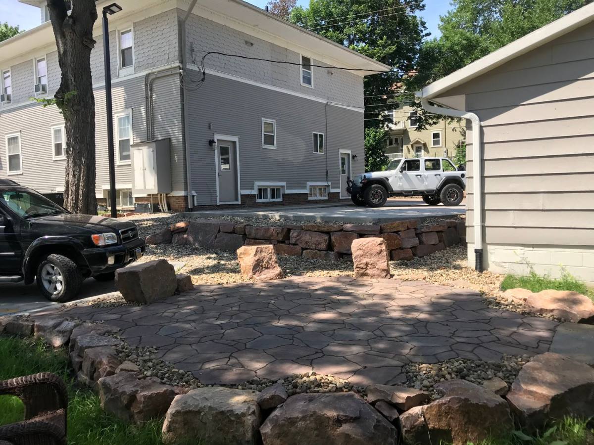 Apartment for rent at 516 W 8th St, Sioux Falls, SD 57104