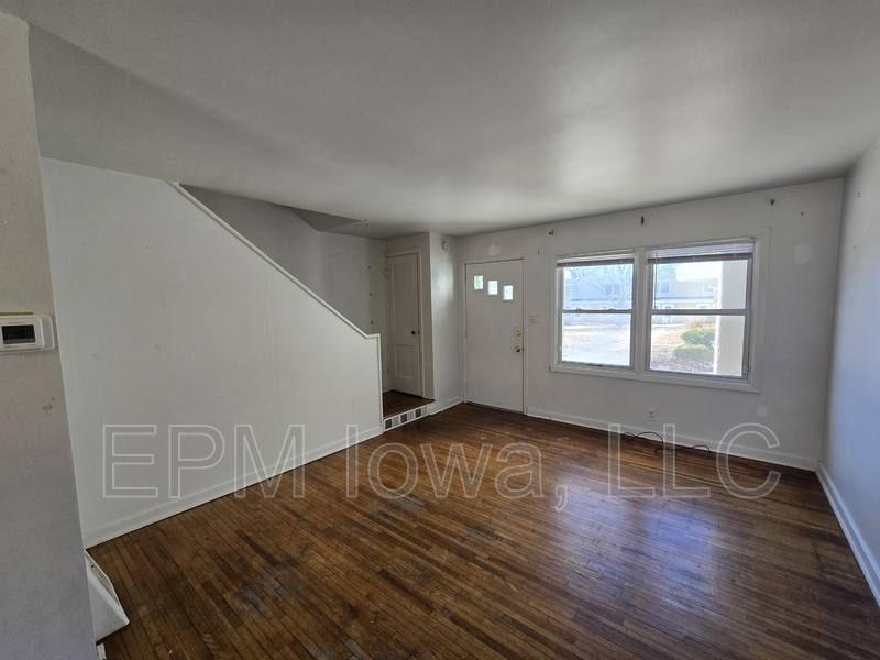 Apartment for rent at 235 Madison St, Waterloo, IA 50703