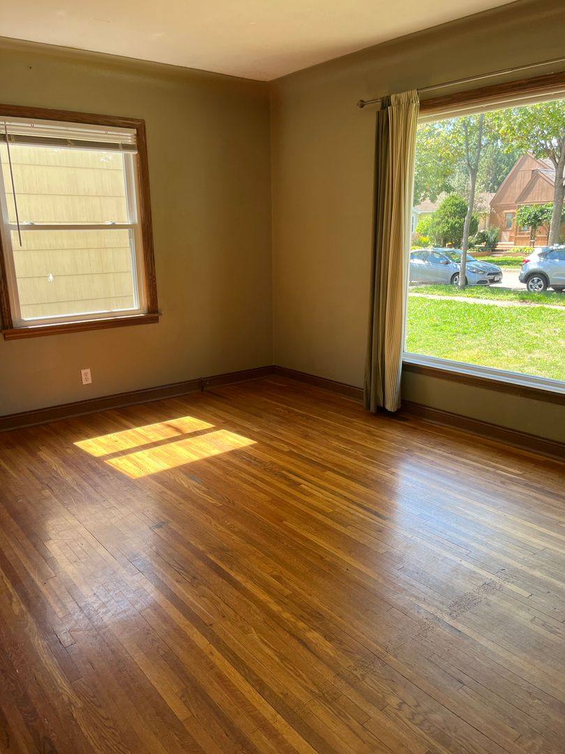 Apartment for rent at 868 20th Ave SE, Minneapolis, MN 55414
