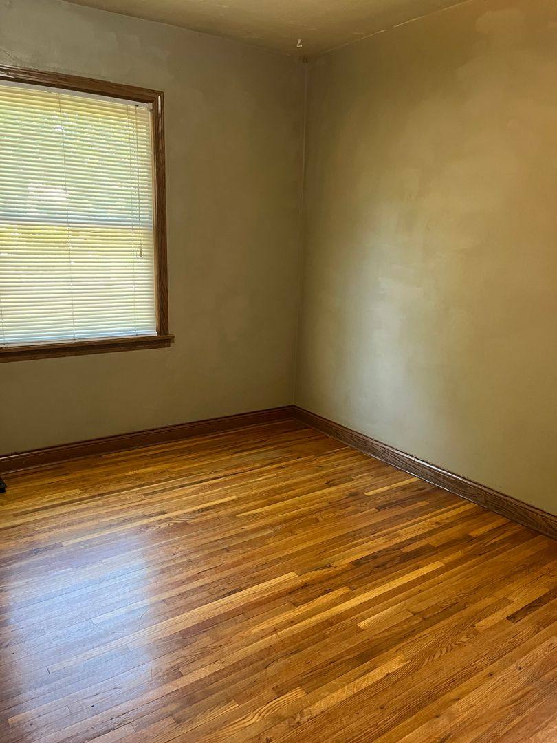 Apartment for rent at 868 20th Ave SE, Minneapolis, MN 55414