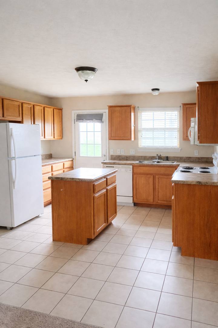 House for rent at 1017 N 26th St, Ozark, MO 65721
